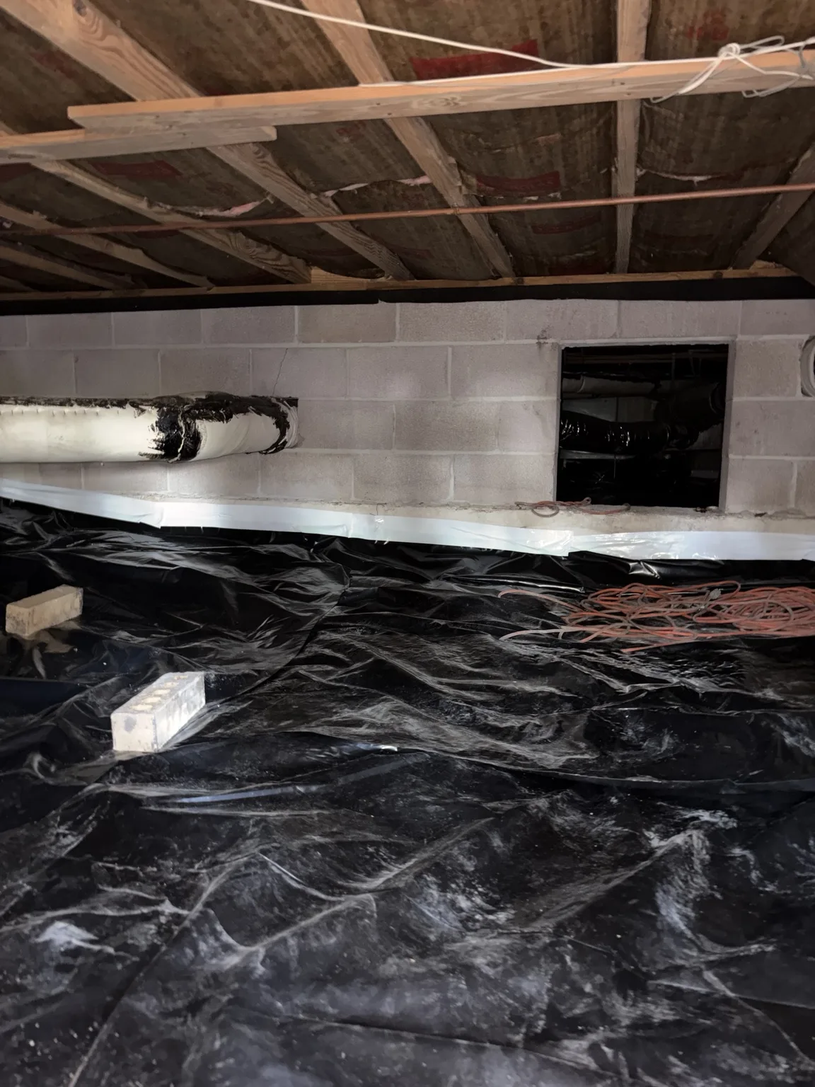 Crawlspace Ground Vapor Barrier — Marble Falls — project photograph 2